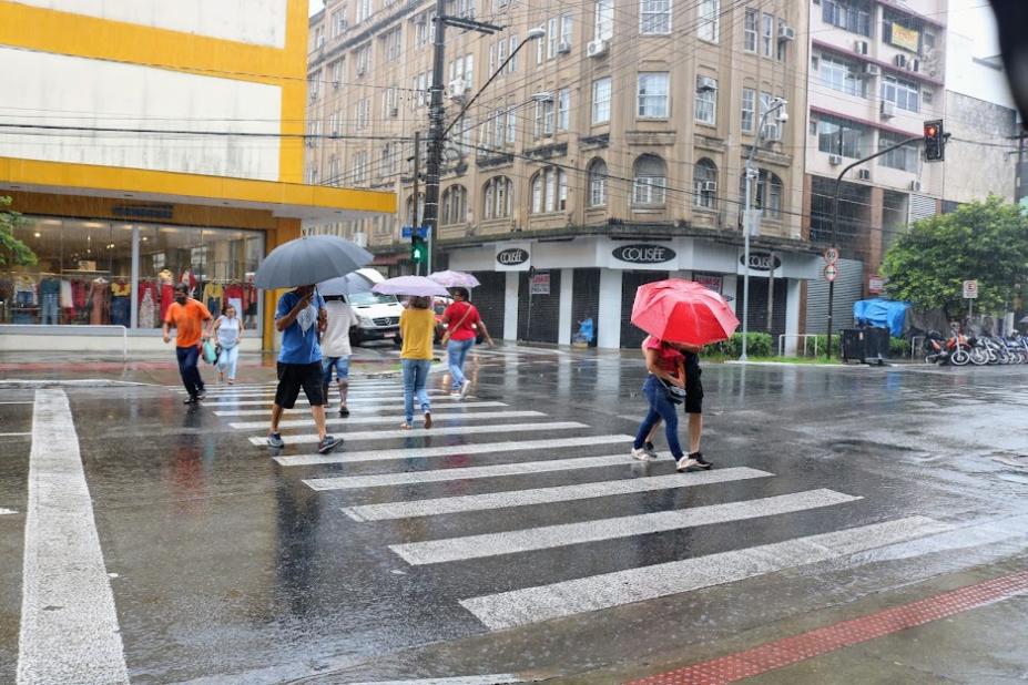 Inmet alerta para risco de tempestades na Baixada Santista