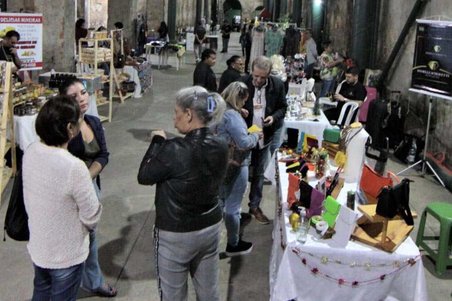 Abertas inscrições para 160 artesãos na feira Mega Feito em Santos do Natal Criativo