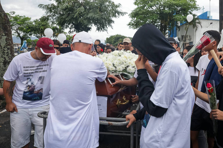 Família de adolescente morto pela PM em Santos fica sem velório e sem cortejo