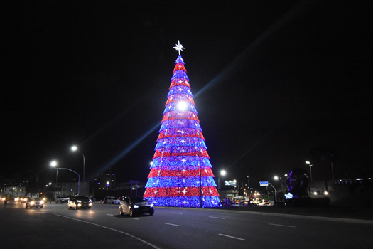 Maior árvore de Natal da região será iluminada nesta quinta em Praia Grande