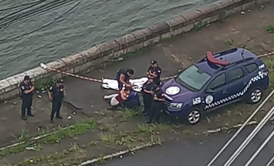 Homem morre após passar mal próximo à Ponte Pênsil, em São Vicente