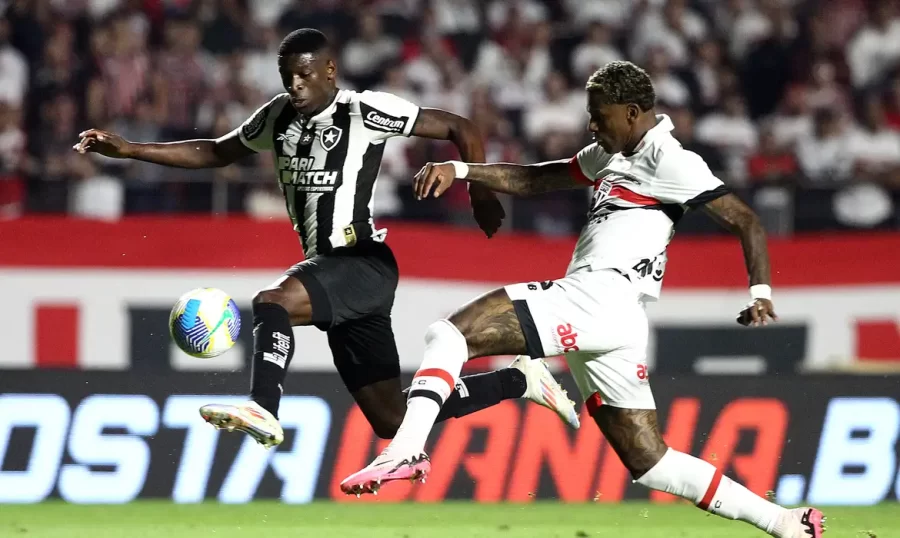 Botafogo tem mudança na zaga contra mistão do São Paulo em jogo decisivo