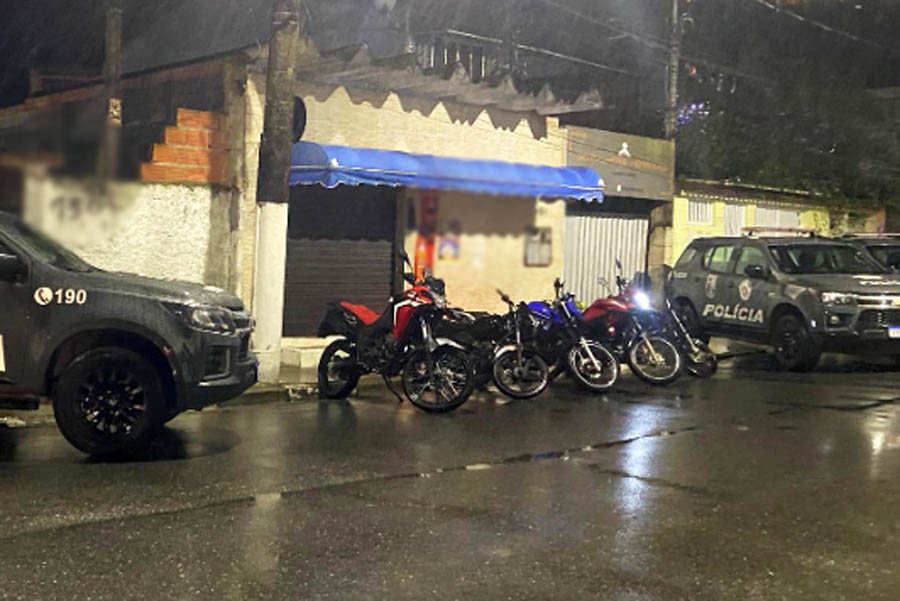 Baep apreende cinco motos roubadas durante patrulhamento na Vila Progresso