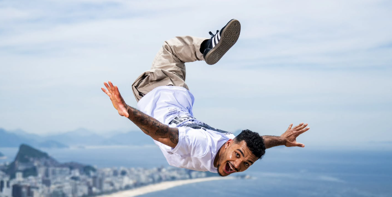 'Perdi a perna, ganhei asas', diz b-boy brasileiro que brilhou em reality nos EUA