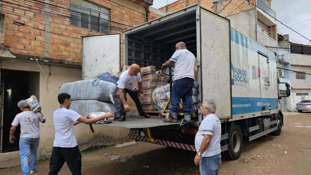 Mongaguá recebe donativos do Governo de SP após fortes chuvas