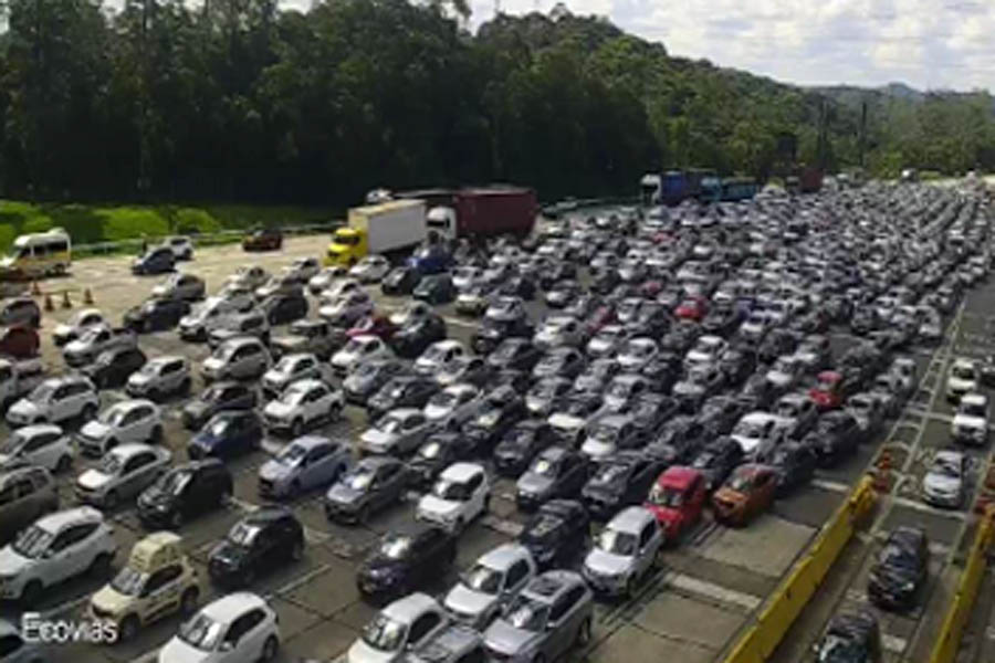 Rodovias da região apresentam congestionamento na volta para a Capital