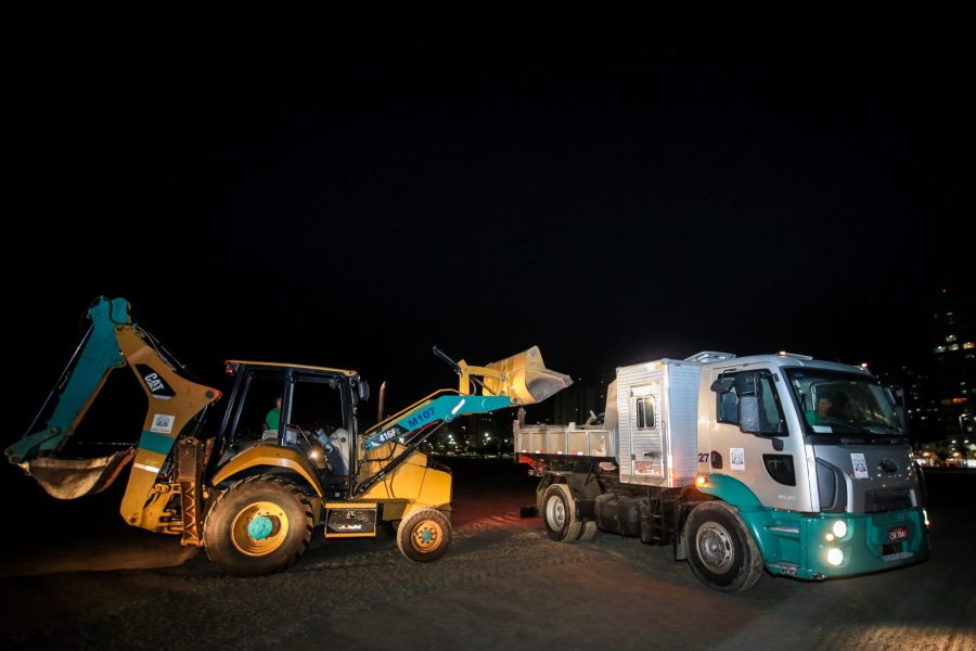 Praia Grande remove mais de 1000 toneladas de lixo das praias no primeiro dia de 2025