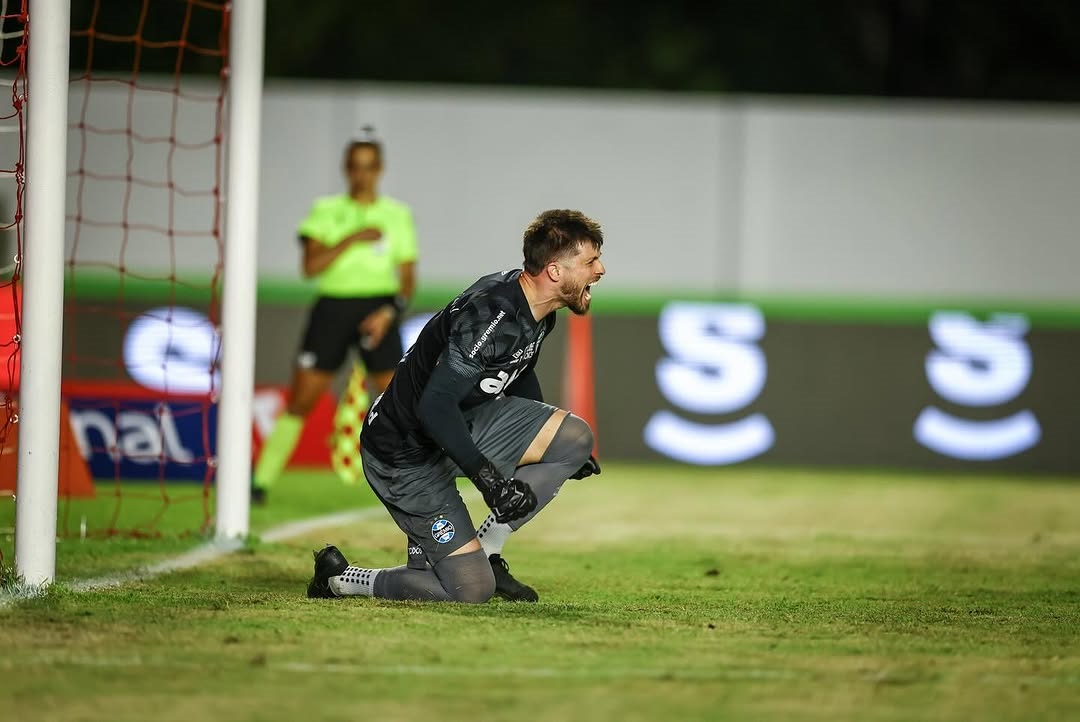 @lucasuebel | Grêmio FBPA