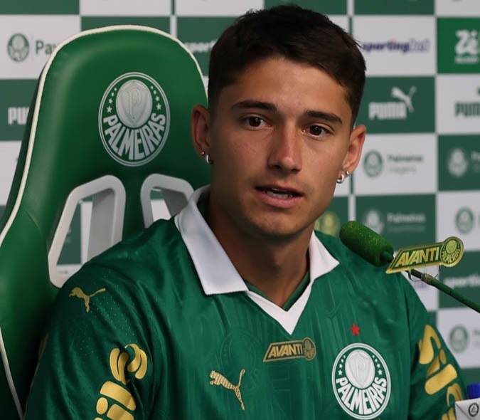 Martínez exalta desafio Palmeiras e quer jogar clássico