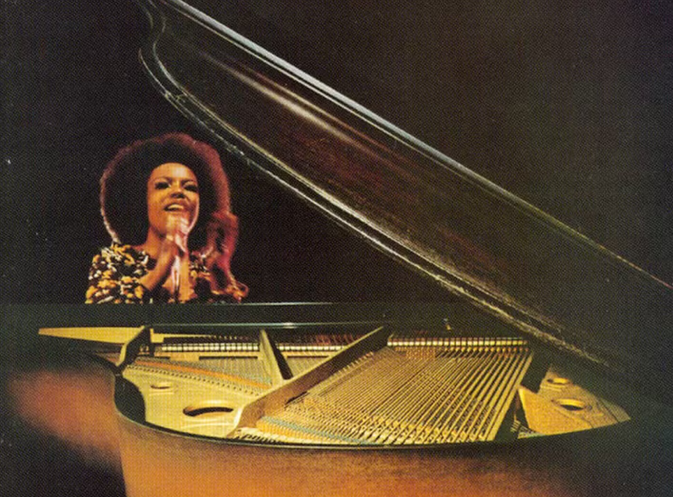 Roberta Flack, cantora de 'Killing Me Softly', morre aos 88 anos