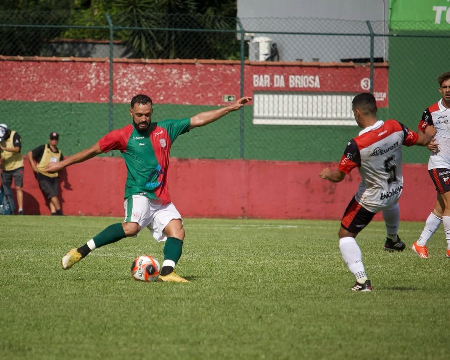 Briosa consegue virada relâmpago, mas sofre empate no fim e segue sem vencer em casa