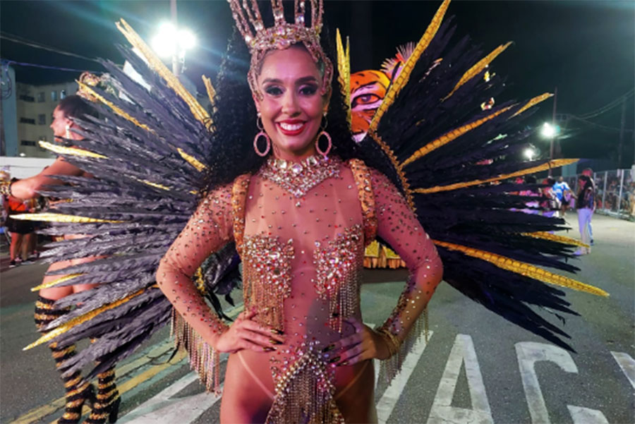 Princesa de Bateria da Império da Vila faz estreia na Passarela do Samba: 