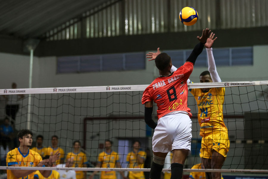 Time PG vence Araguari de virada e se aproxima dos playoffs da Superliga B