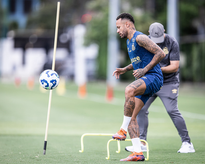 Neymar avança na recuperação e inicia transição para voltar a jogar pelo Santos