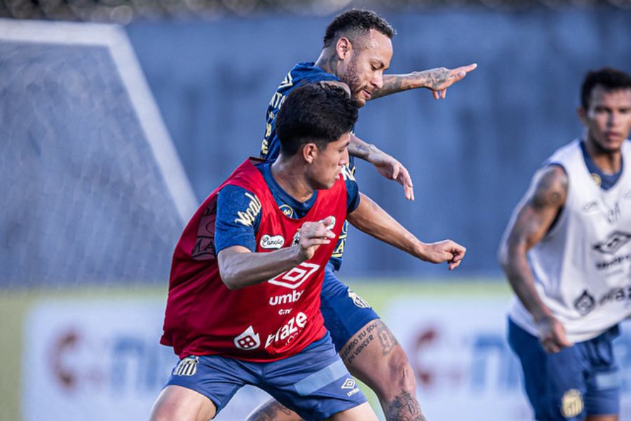 Santos faz treino tático e segue preparação para semifinal contra o Corinthians