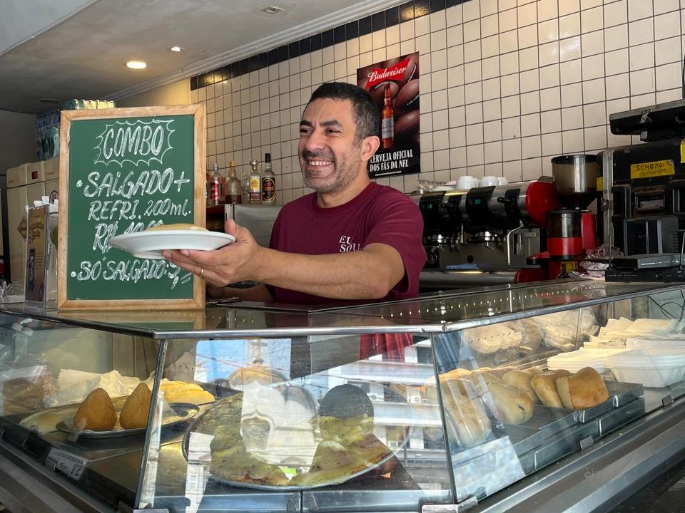 Comerciantes da região represam preços do café e ovo para não prejudicar clientes