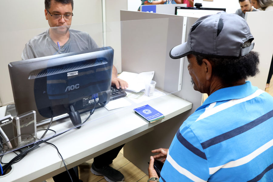 Área de pesquisa de mercado oferece 30 vagas de trabalho em Praia Grande