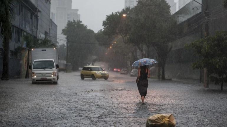 Chuva coloca São Paulo em estado de atenção para alagamentos; Defesa Civil emite alerta severo