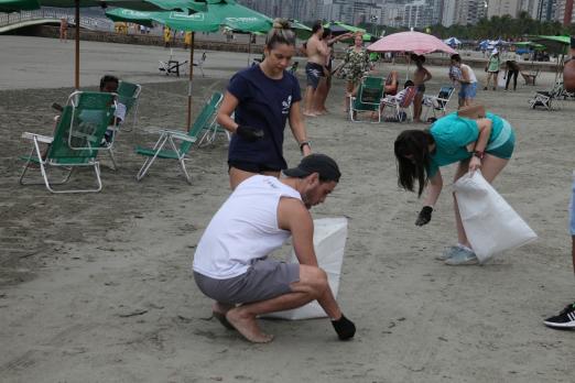 Dia Mundial da Água terá ação de limpeza na praia de Santos