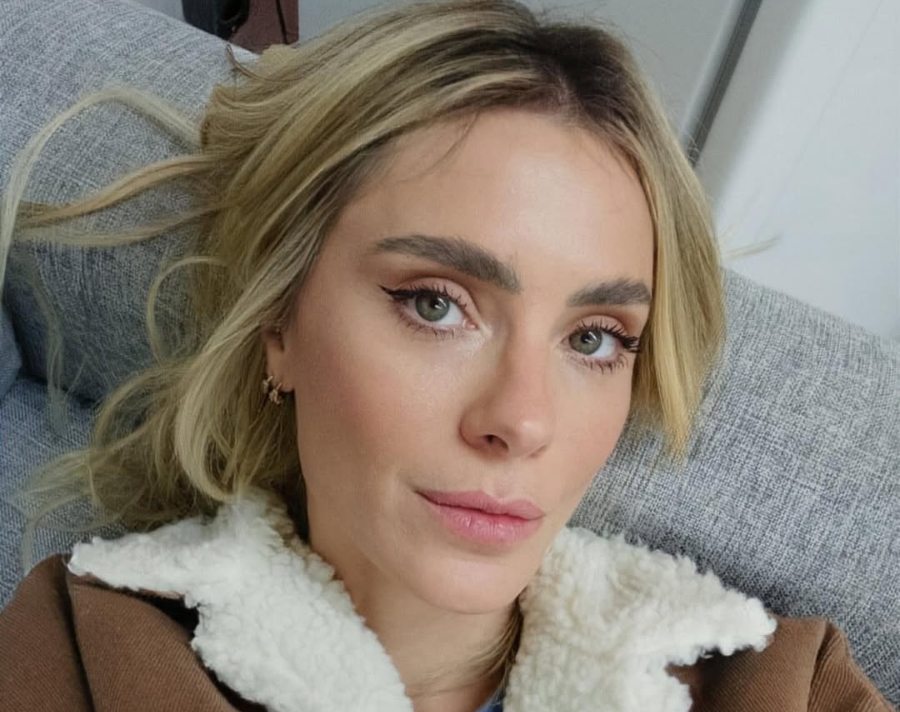 Reprodução/Instagram: @loracarola