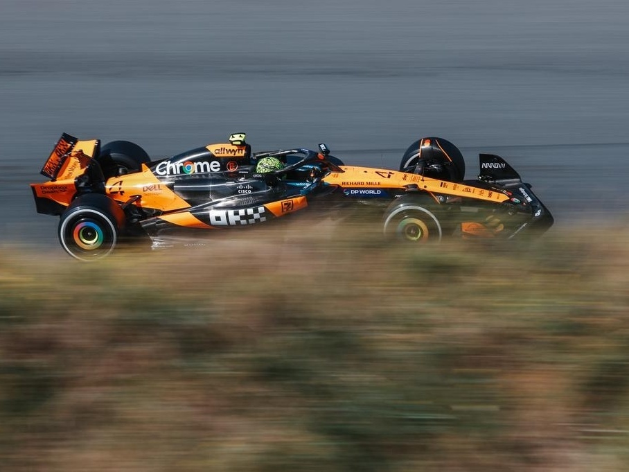 Norris bate Verstappen e Piastri nos treinos de GP decisivo; Bortoleto é 6º