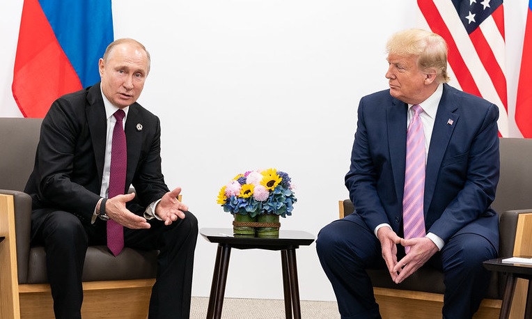 Official White House Photo by Shealah Craighead 