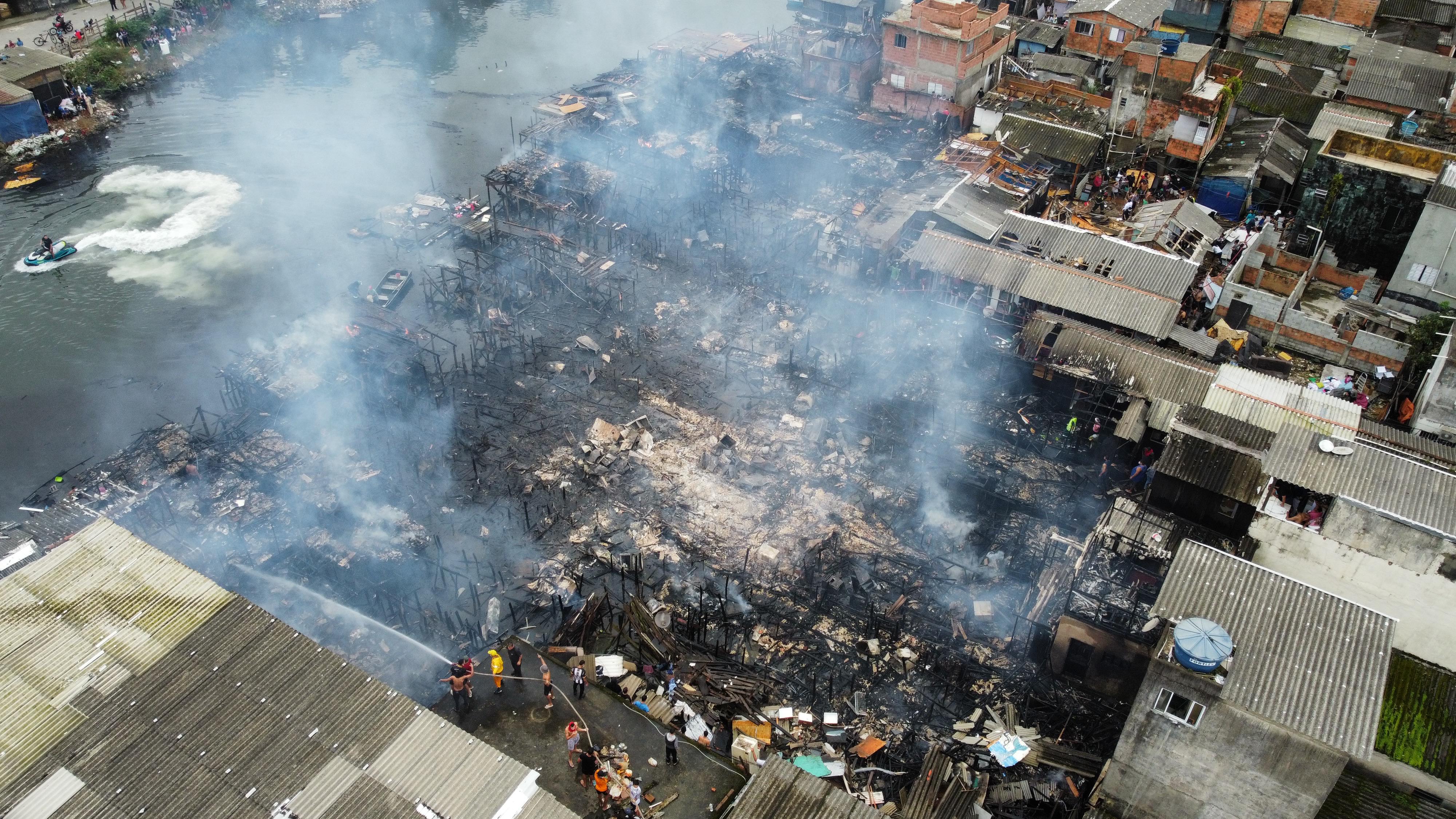 Cb PM Oliveira/Corpo de Bombeiros