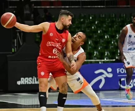 Pinheiros e Minas buscam 1º título do ano na Copa Super 8