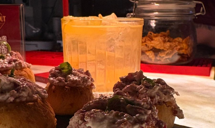 Semana Internacional do Jerez chega a Santos com drinques autorais no Hideout Speakeasy