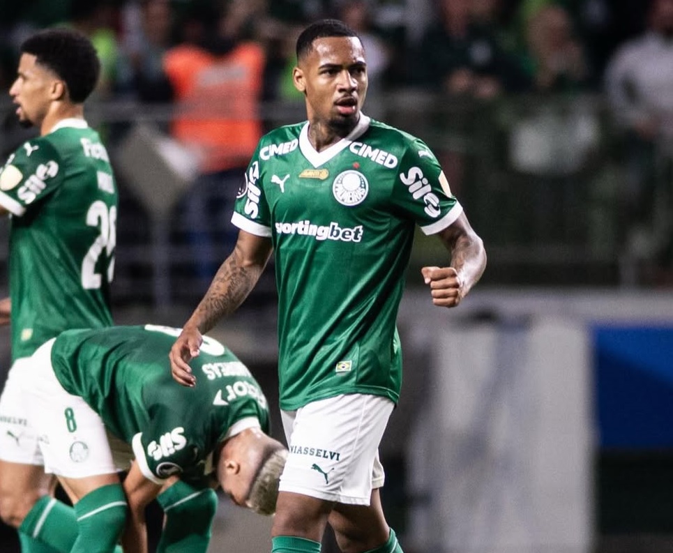 Joia do Palmeiras 'valorizou bons milhões' em vitória épica contra a LDU