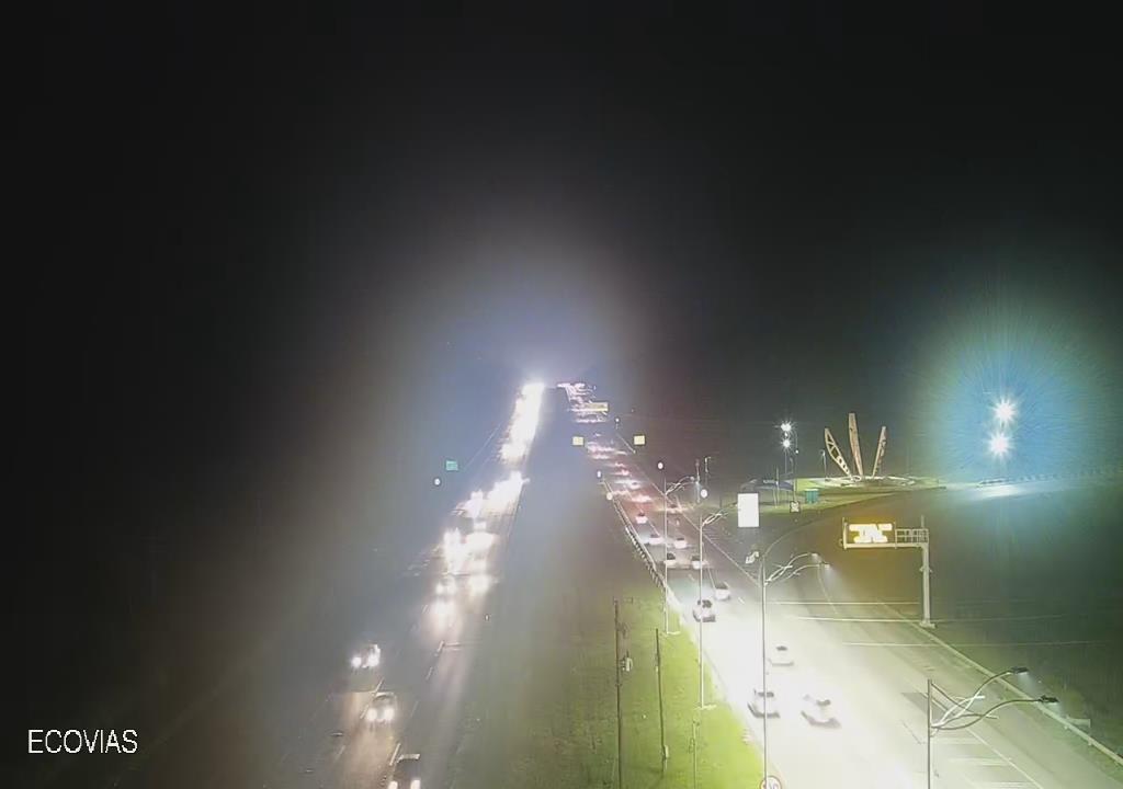 Congestionamento e neblina complicam acesso à Baixada Santista nesta segunda