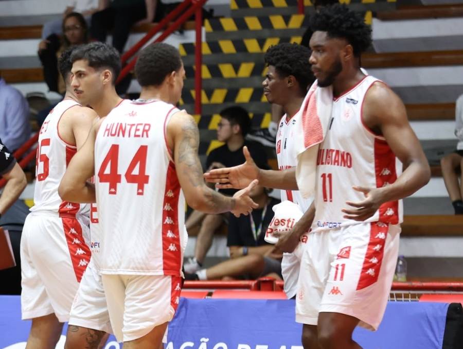 No top-10, técnico do Paulistano valoriza força do seu elenco no NBB