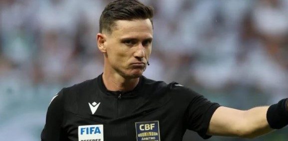 Árbitro Ramon Abatti ganha efeito suspensivo no STJD e pode voltar a apitar