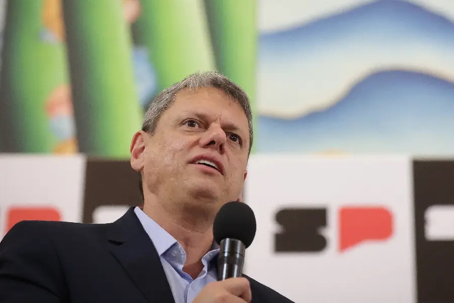 Governador retorna à Baixada para lançar Operação Verão e inaugurar novas alas hospitalares