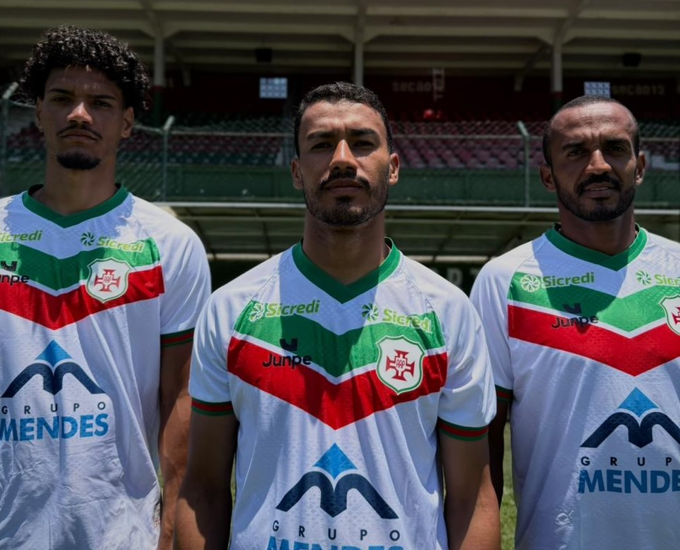 Portuguesa Santista lança camisa branca para a próxima temporada; veja como adquirir