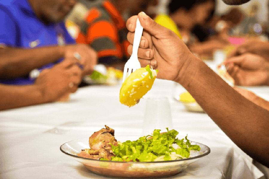 São Vicente promove ceia de Natal solidária para pessoas em situação de vulnerabilidade