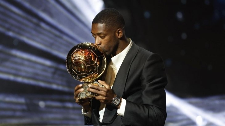 Dembélé confirma favoritismo e leva prêmio de melhor do mundo da Fifa