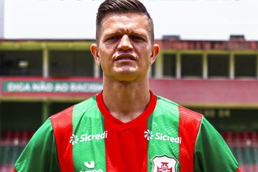 Portuguesa Santista anuncia a contratação do experiente zagueiro Douglas Alemão