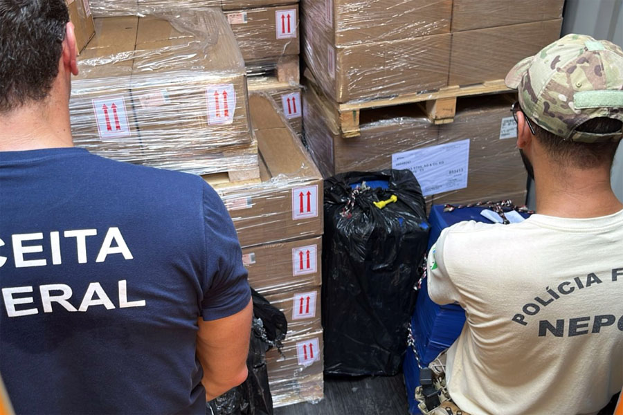 PF apreende cerca de 300 kg de cocaína em contêiner de navio no Porto de Santos; VÍDEO