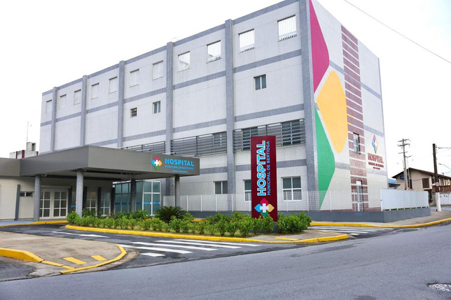 Tarcísio inaugura novas alas do Hospital Municipal de Bertioga
