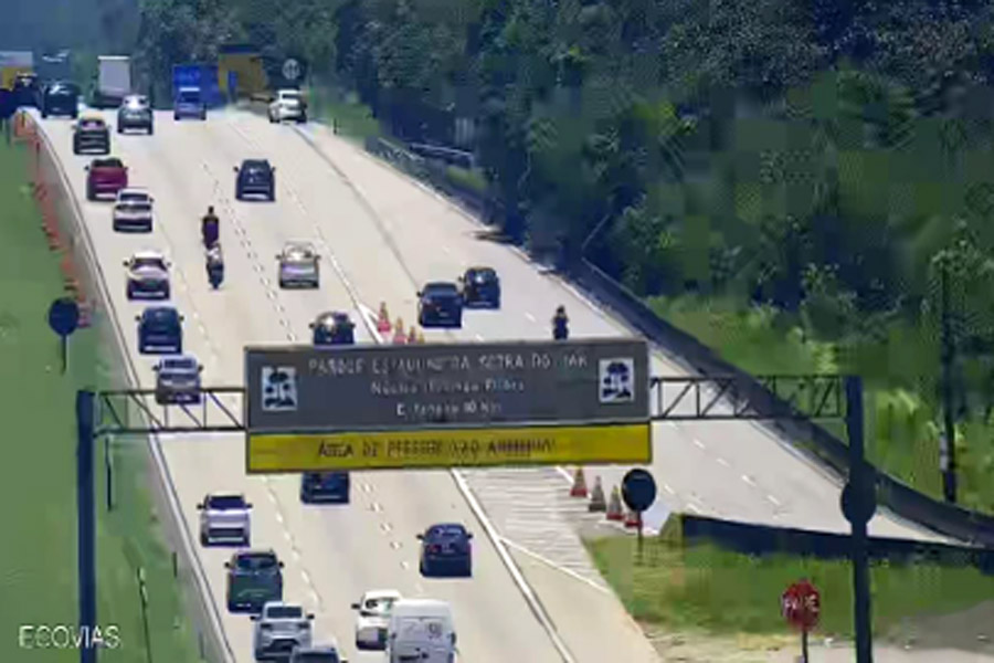 Motoristas enfrentam lentidão nas rodovias no sentido Litoral e Capital