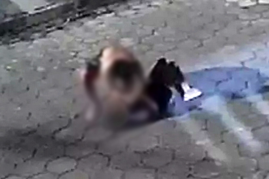 Homem que espancou companheira durante discussão no meio da rua é preso em Itanhaém