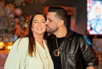 Mãe de Virginia Fonseca anuncia término do namoro com sanfoneiro