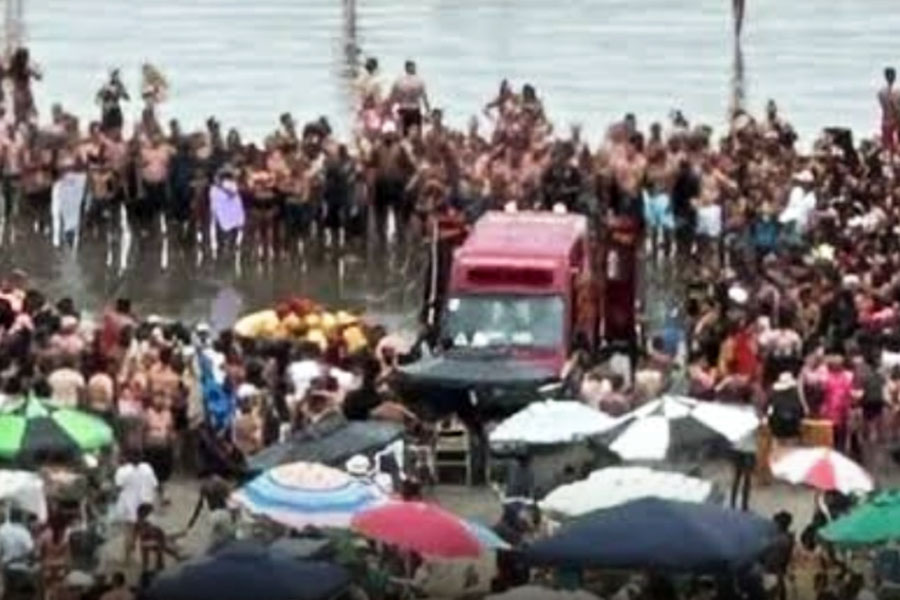 Jovem de 26 anos morre afogado na orla da Ocian, em Praia Grande