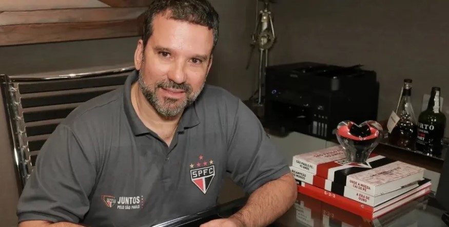 Presidente do Conselho do São Paulo representa diretor e ex de Casares