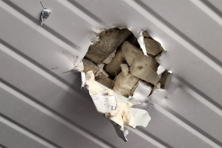 Cocaína é apreendida em estrutura de contêiner de carga de banana no Porto de Santos; VÍDEO