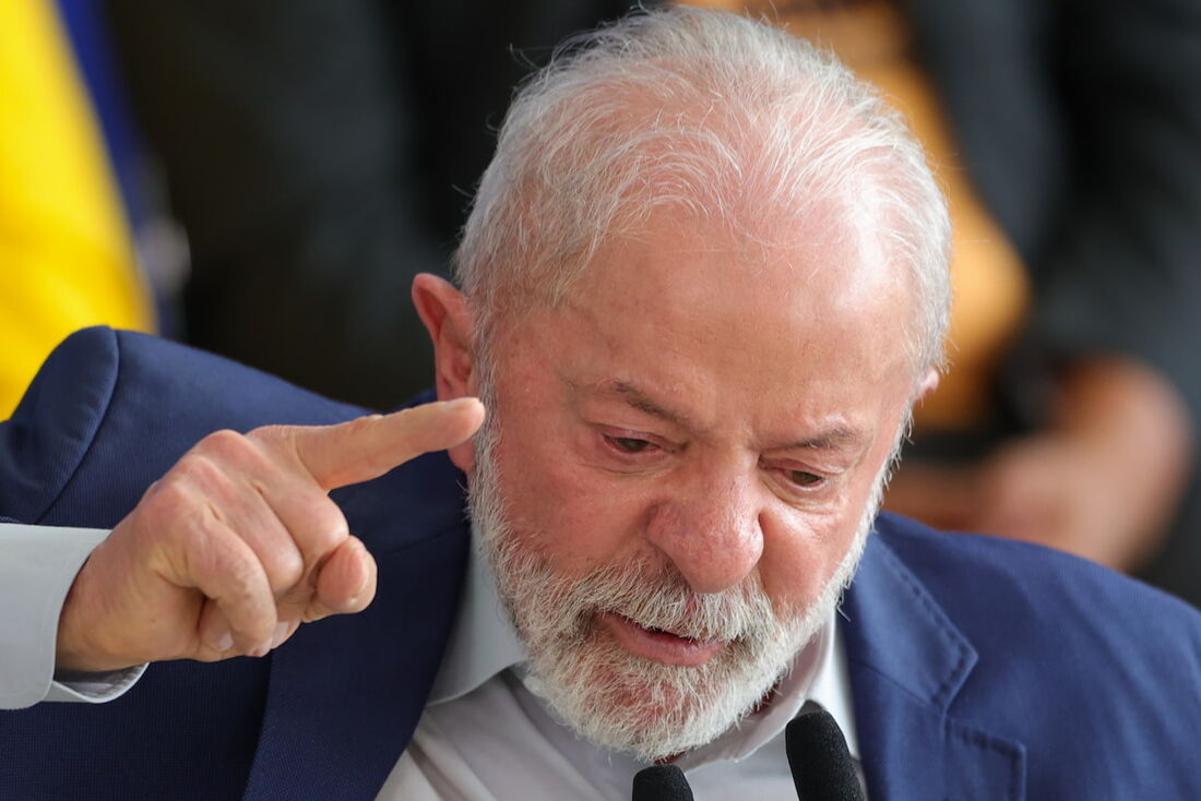 Lula avalia vetar projeto que reduz pena de Bolsonaro e participantes de atos golpistas, dizem aliados