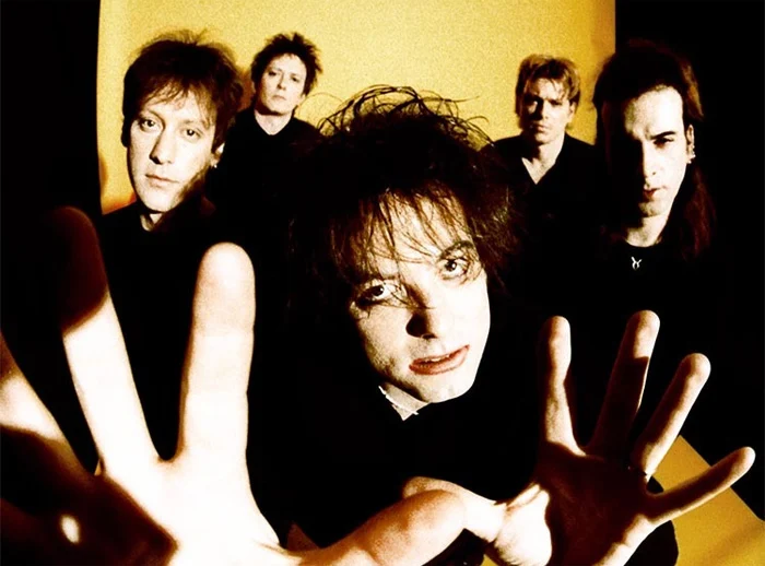 Morre Perry Bamonte, guitarrista e tecladista do The Cure, aos 65 anos