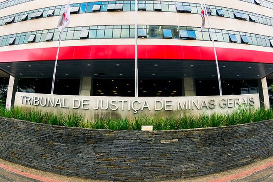 Juiz condena além do pedido feito pelo MP na denúncia e TJ-MG anula sentença