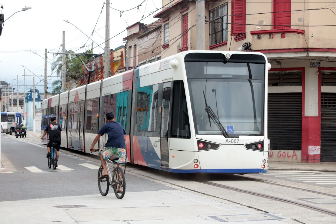 Segunda linha do VLT inicia cobrança de tarifa e integração com ônibus a partir desta terça